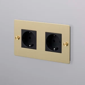 BUSTER + PUNCH® EU - 2G SOCKET / SCHUKO - brass
